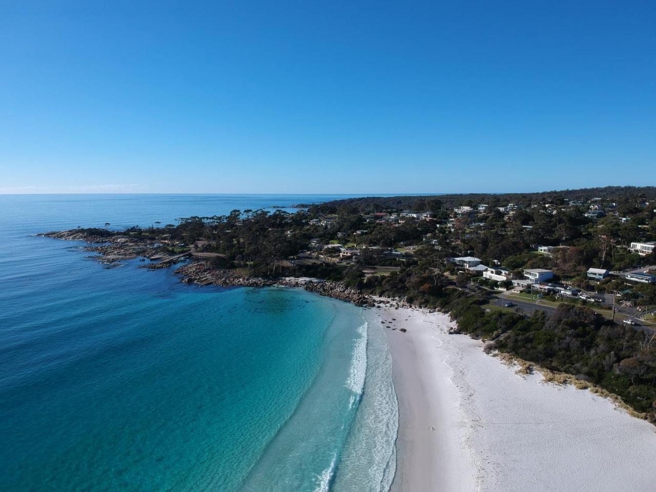 Sea Eagle Cottage Amazing Views Of Bay Of Fires Binalong Bay Exteriér fotografie